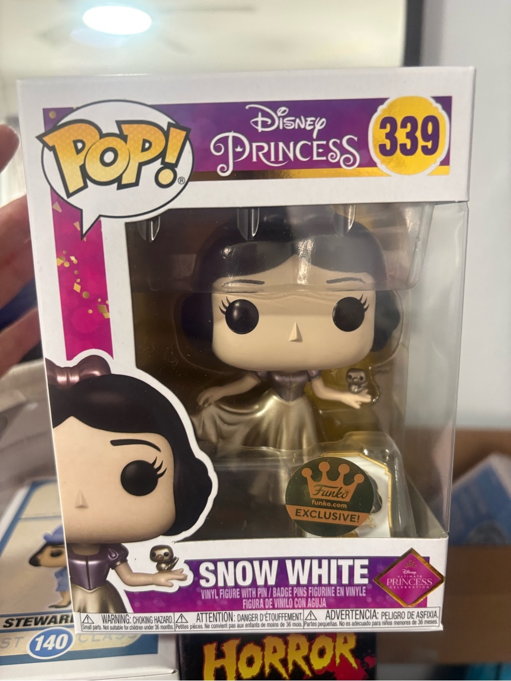 Funko pop Ultimate princess, Snow White with exclusive pin - Picture 3 of 8